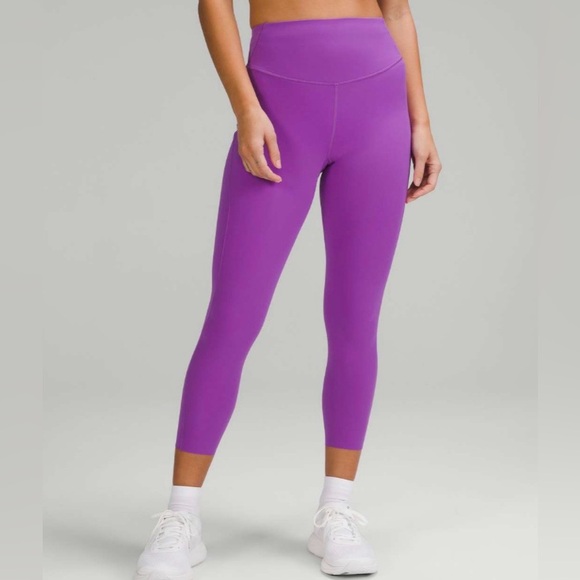 Lululemon Base Pace High Rise Crop - Picture 14 of 14